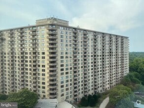 Building Photo - 5225 Pooks Hill Rd