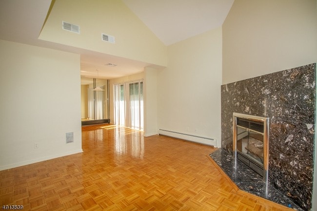 Building Photo - 45 Bentley Dr