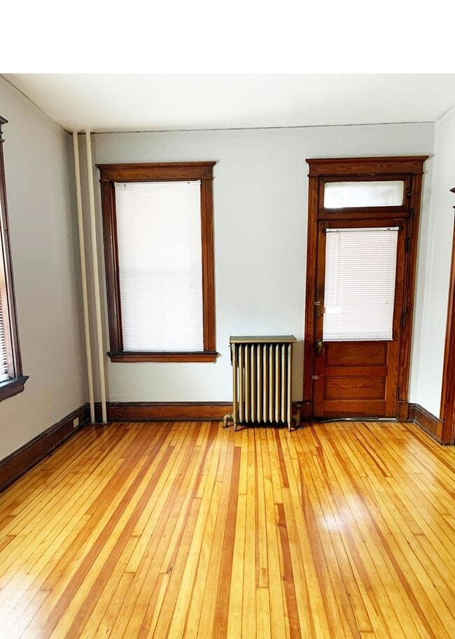 Foto del edificio - 3227 Jefferson Ave