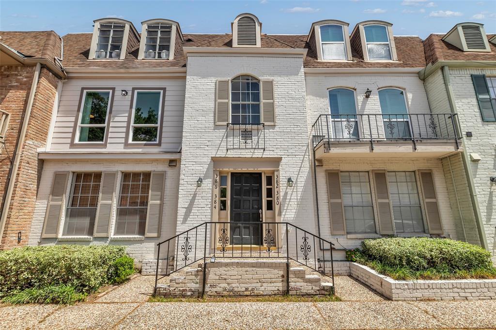 Foto principal - 386 N Post Oak Ln