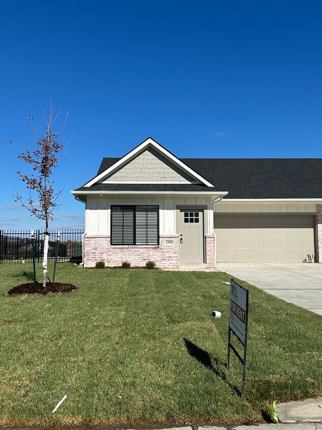 2355 E Spring Hill Dr, Goddard, KS 67052 House Rental in Goddard, KS
