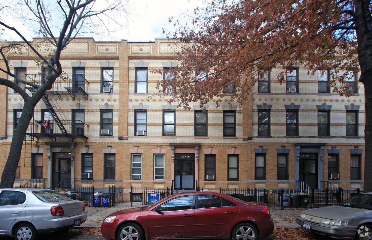 Foto del edificio - 34-14 42nd St