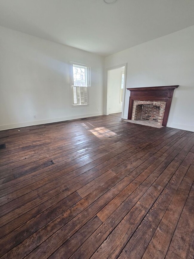 Building Photo - Historic Home available in Frankfort Kentucky