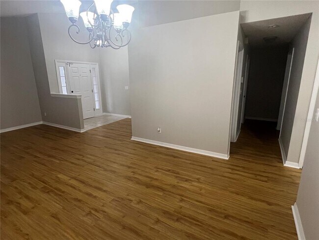 Foto del edificio - 1063 Bluegrass Dr