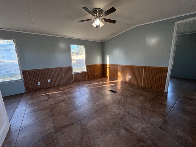 Foto del edificio - 2 Bedroom/ 1 Bathroom Mobile Home in Willo...