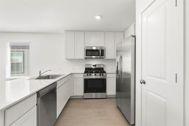 Building Photo - 274 Douglas Hls Dr