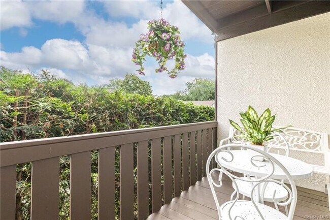 Foto del edificio - 306 Sierra Vista Ln