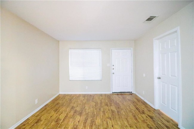 Building Photo - 1208 Sam Bass Cir