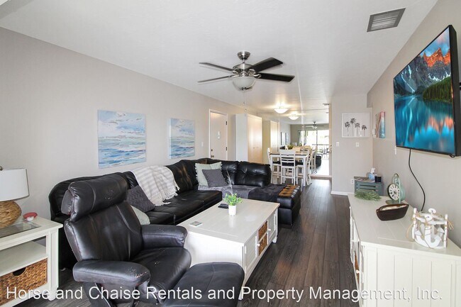 Building Photo - 2 br, 2 bath House - 626 Bird Bay Dr S #206