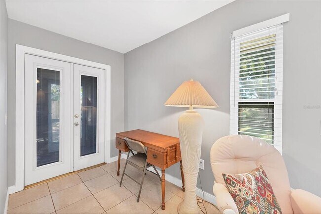 Foto del edificio - 2703 Forest Knoll Dr