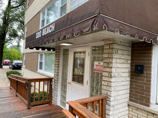 Building Photo - 320 Beach Ave