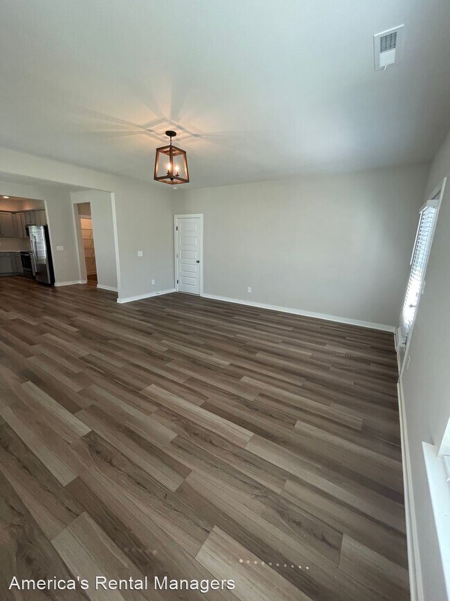 Building Photo - 3 br, 2 bath House - 2132 Ellsworth Loop Road