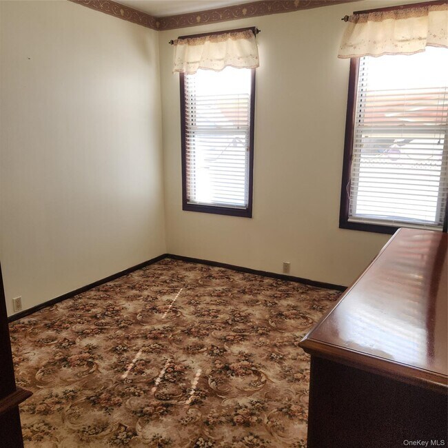 Foto del edificio - 77-16 78th St