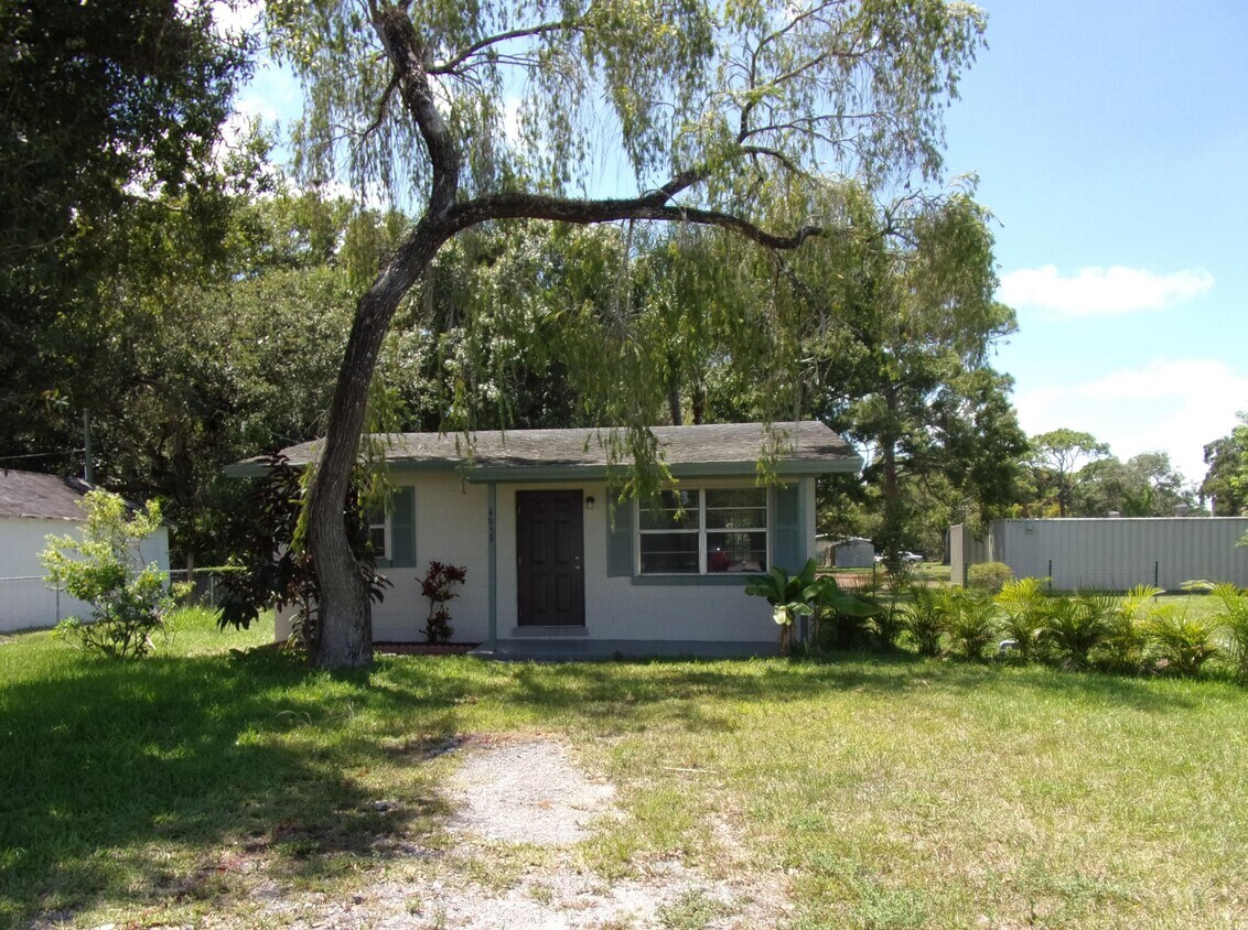 4659 S 25th St, Fort Pierce, FL 34981 House Rental in Fort Pierce, FL