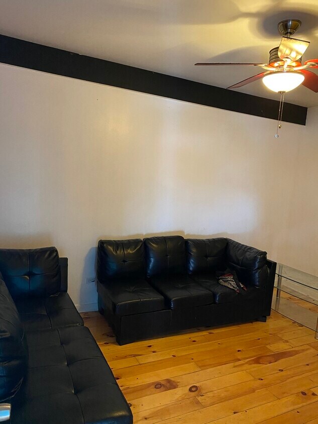 Foto principal - 5228 S Justine St