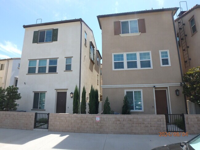 Building Photo - 11256 N Adobe Ln