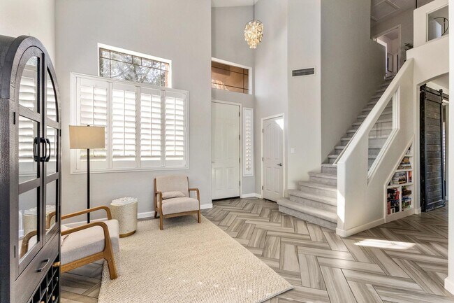 Foto del edificio - 10340 E Caribbean Ln