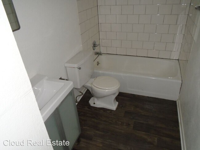 Foto del edificio - 901 Harley Dr