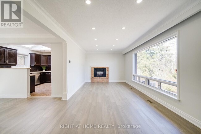 Building Photo - 326 Jaybell Grove