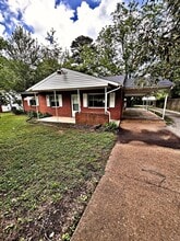 Building Photo - 1006 Danville Rd SW
