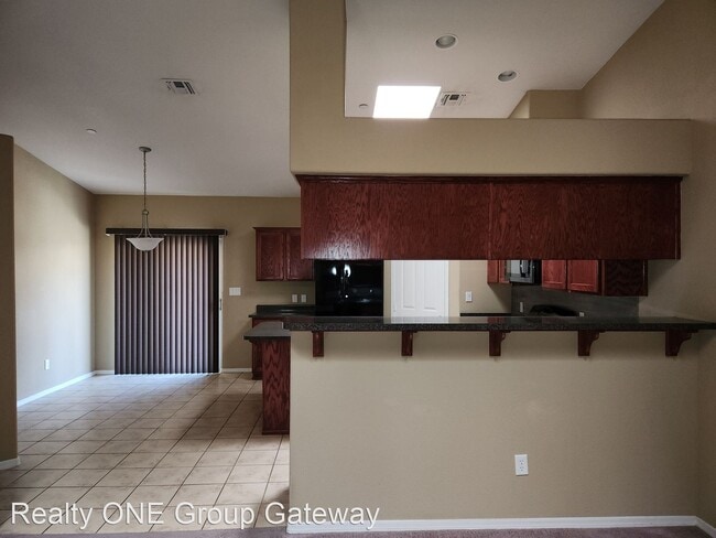 Building Photo - 3 br, 2 bath House - 3060 S Ragen Dr
