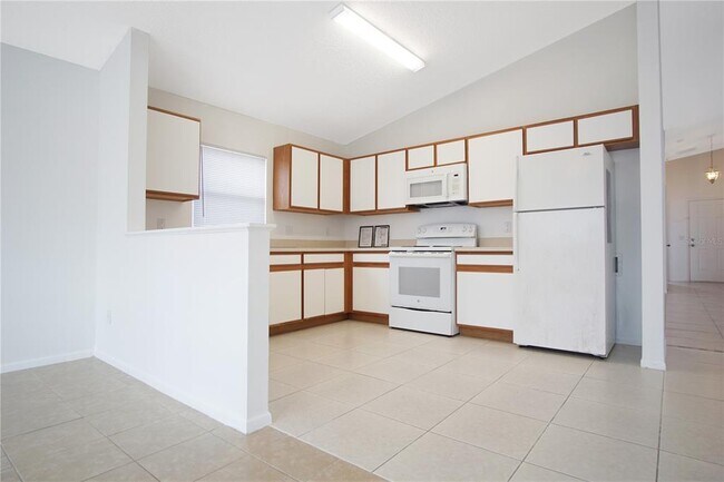 Building Photo - 126 Nazha Dr