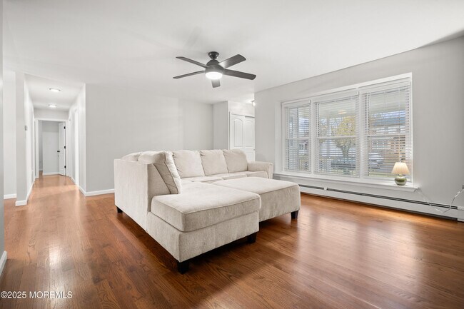 Foto del edificio - 21 Ford Ave