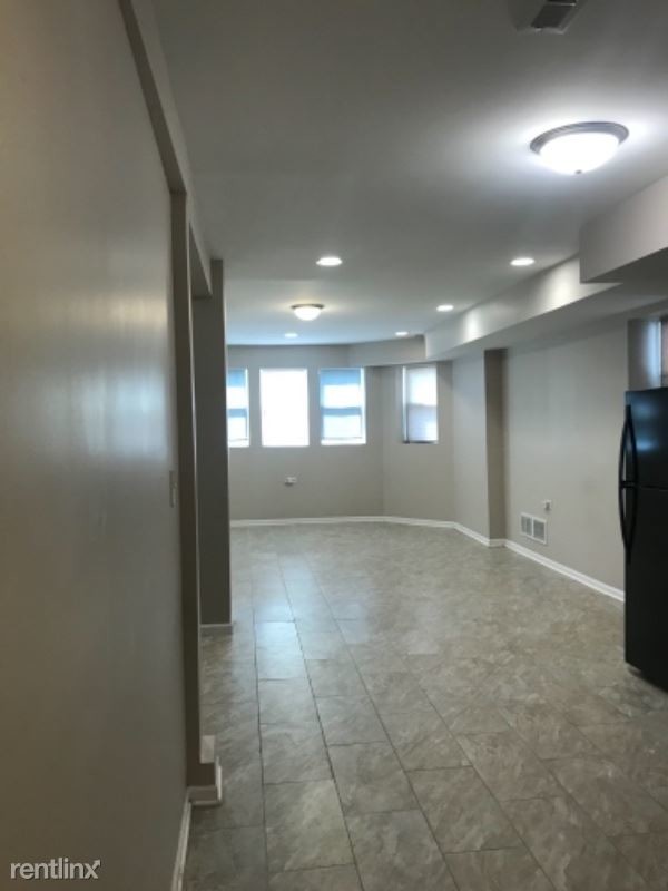 Building Photo - 7825 S Chappel Ave