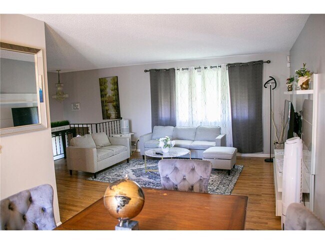 Foto del edificio - 6748 Edgewood Ave N
