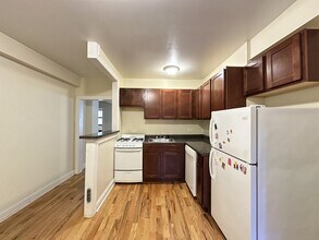 Building Photo - 1352 N Dearborn