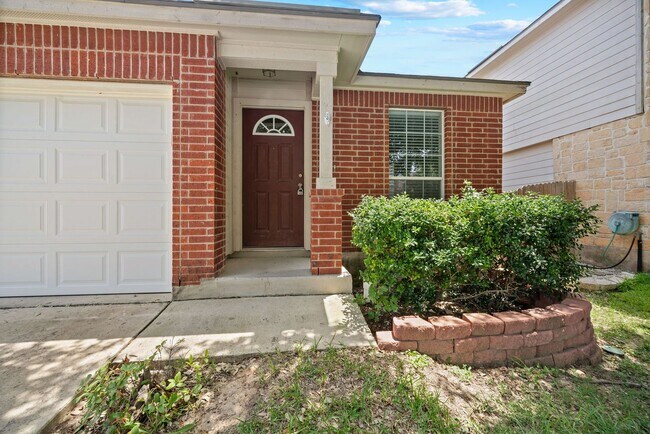 Building Photo - 3 Bedroom 2 Bathroom located in Laurel Can...