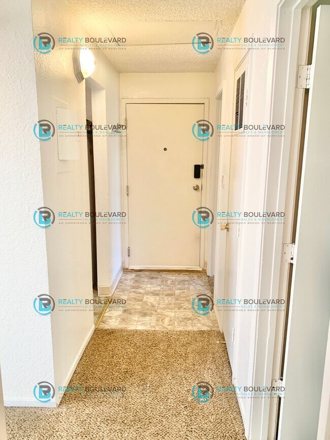 Foto del edificio - 3909 Clear Acre Ln