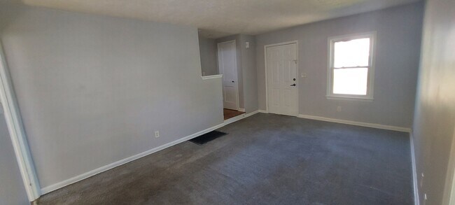 Foto del edificio - 2374 E 37th St
