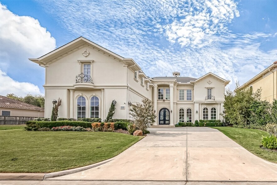 Foto principal - 3802 Louvre Ln