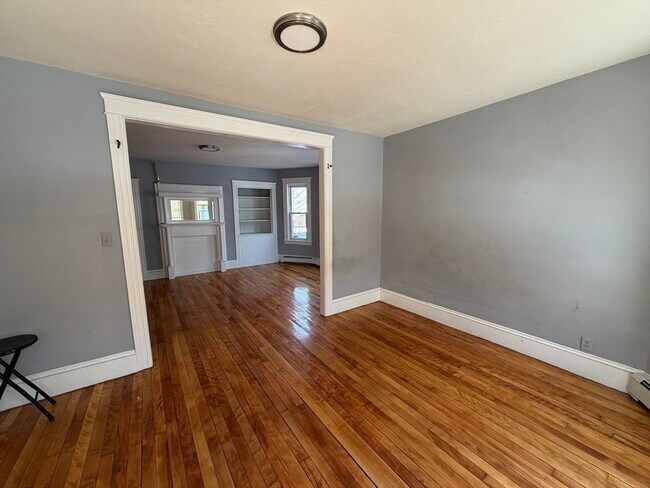 Building Photo - 143 Pilgrim Ave