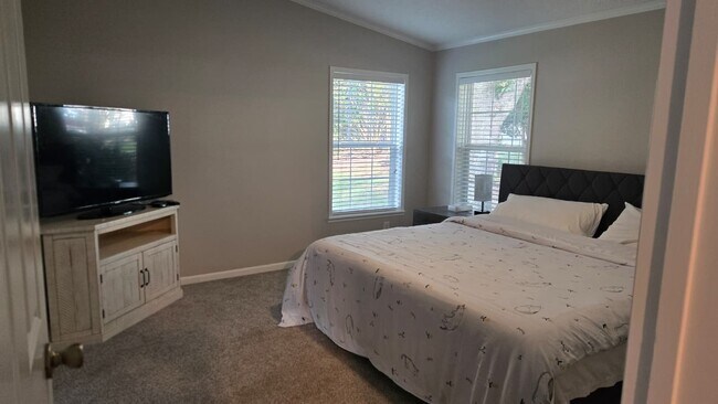 Foto del edificio - 530 Avent Ferry Rd