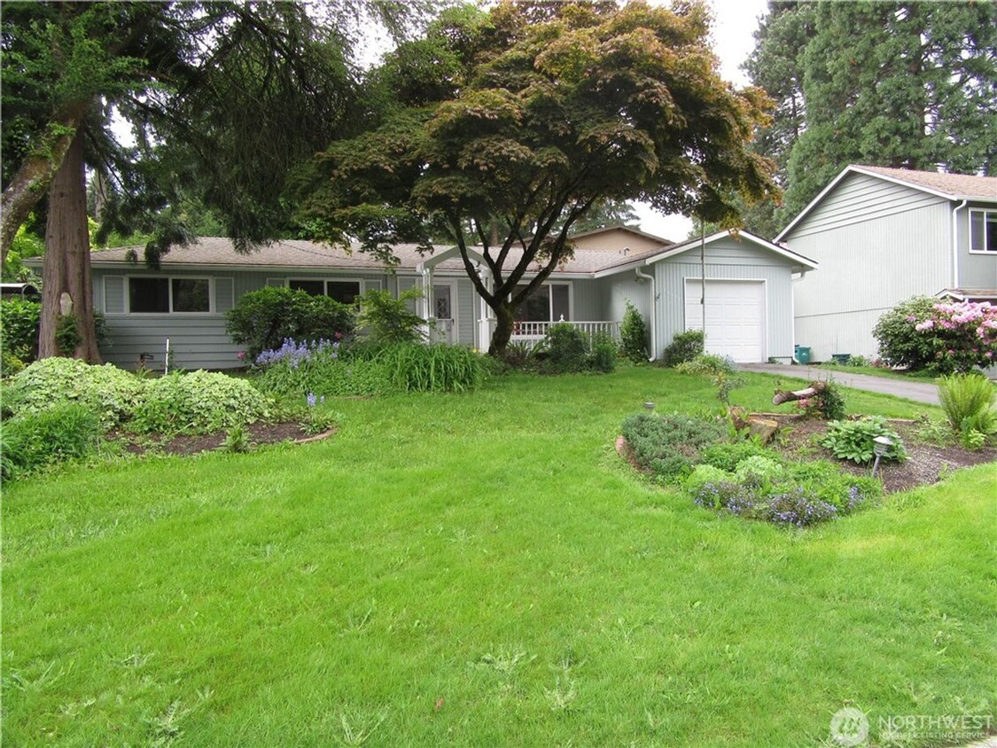 Foto principal - 3bd/1ba Kirkland Home