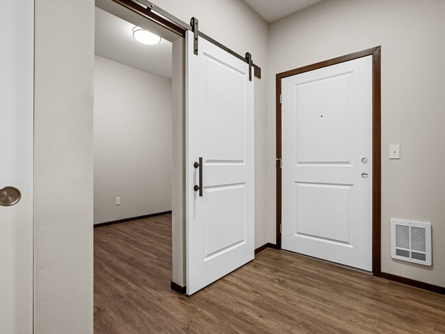 Building Photo - The Lux