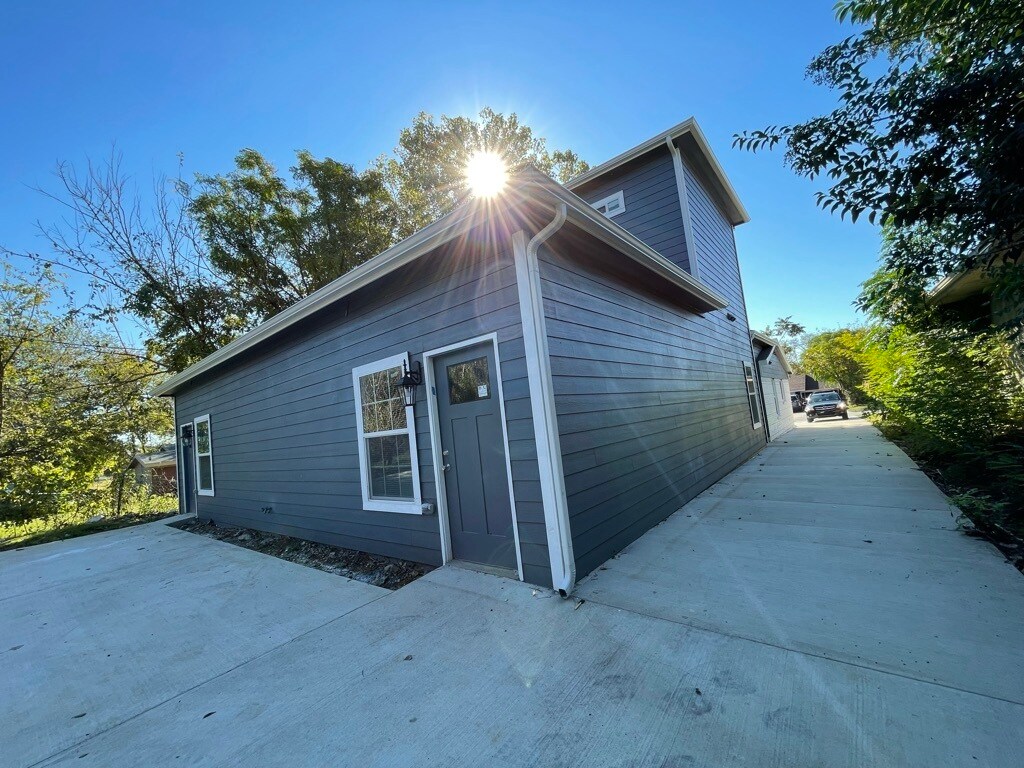 209 Hosack St, Arlington, TX 76010 Townhome Rentals in Arlington TX