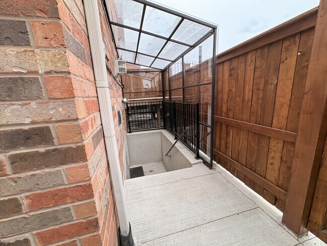 Photo du bâtiment - 454 Acumen Ct