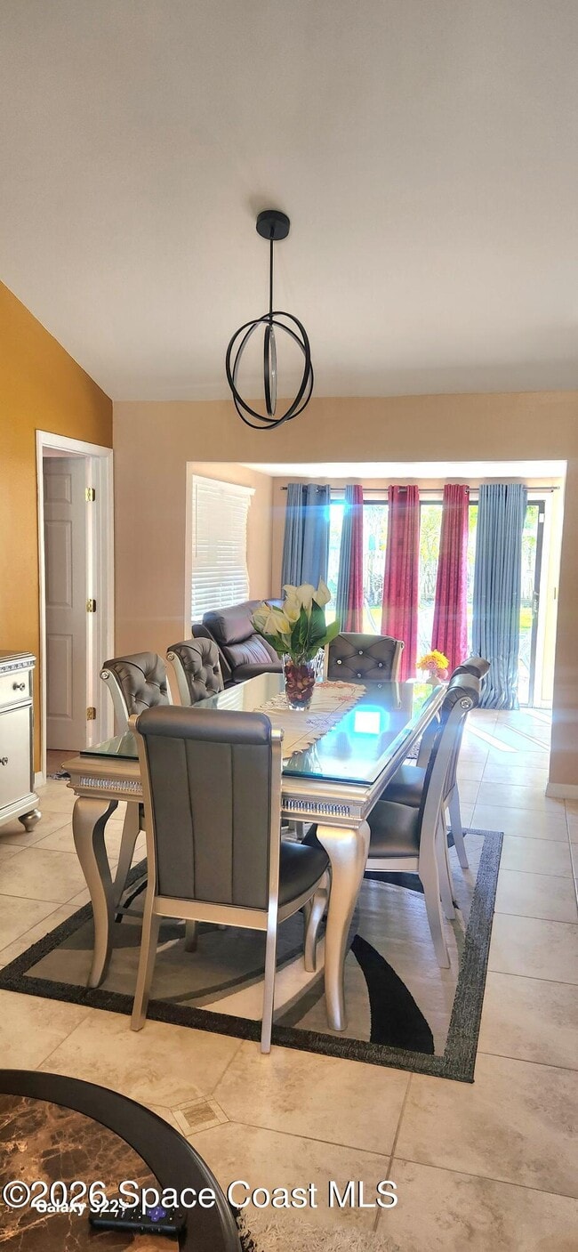 Foto del edificio - 1327 Cherry Hills Rd NE