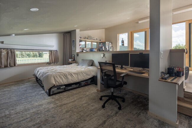Dormitorio estilo estudio - 356 Columbine St