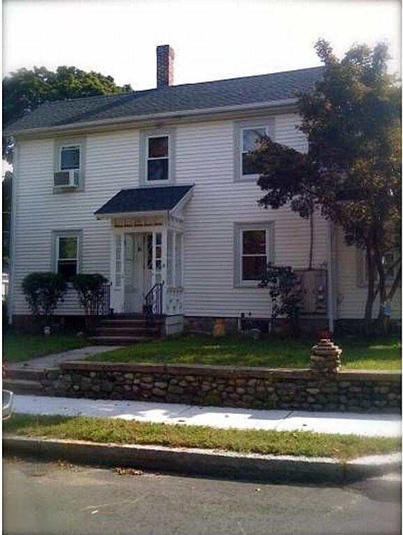 15 East St, Melrose, MA 02176 Apartments in Melrose, MA