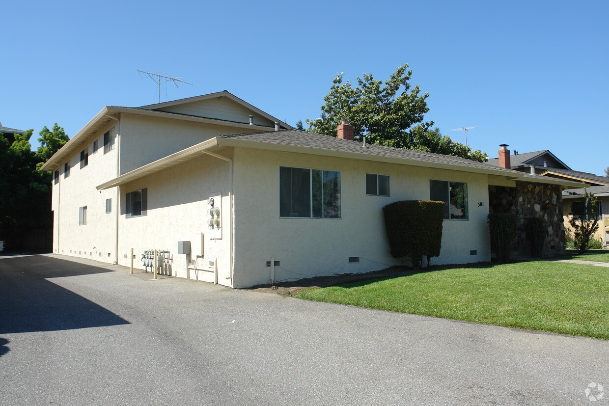 Foto del edificio - 501 Kiely Blvd