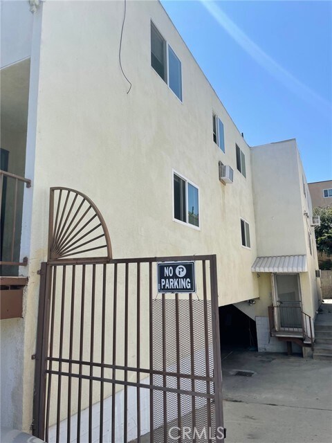 Foto del edificio - 755 Yale St