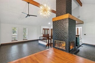 Building Photo - 1308 Clubhouse Ct