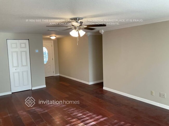 Building Photo - 6828 Eden Ln