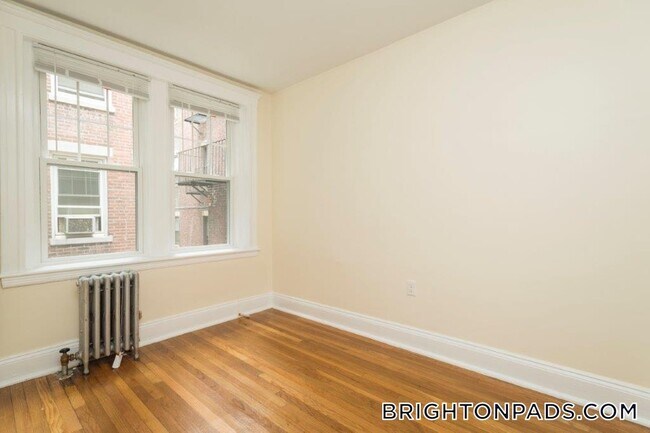 Foto del edificio - 288 Chestnut Hill Ave