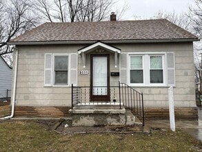 Building Photo - 8095 Continental Ave