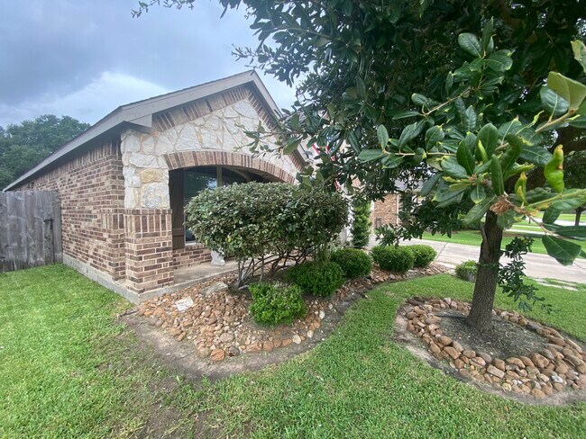 Foto del edificio - 17947 Tall Chestnut St
